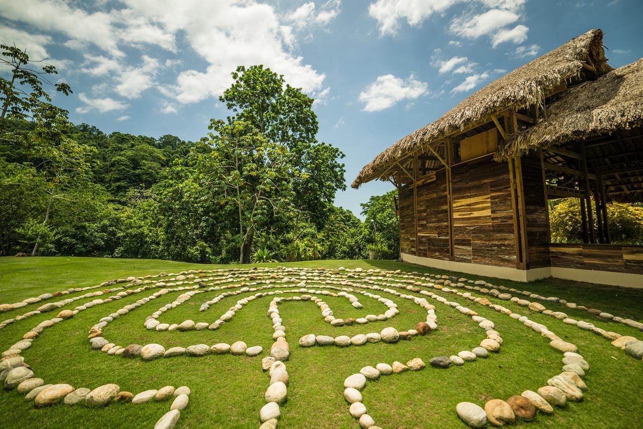 One Santuario Hotel Y Reserva Natural Palomino Exterior photo